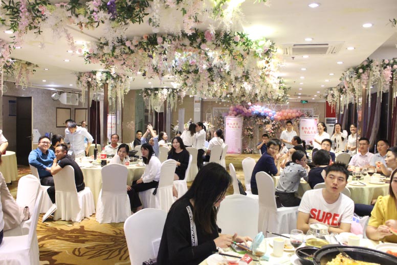金秋華章 智贏未來(lái)——2019百度營(yíng)銷教育行業(yè)客戶中秋聯(lián)誼會(huì)圓滿落幕！